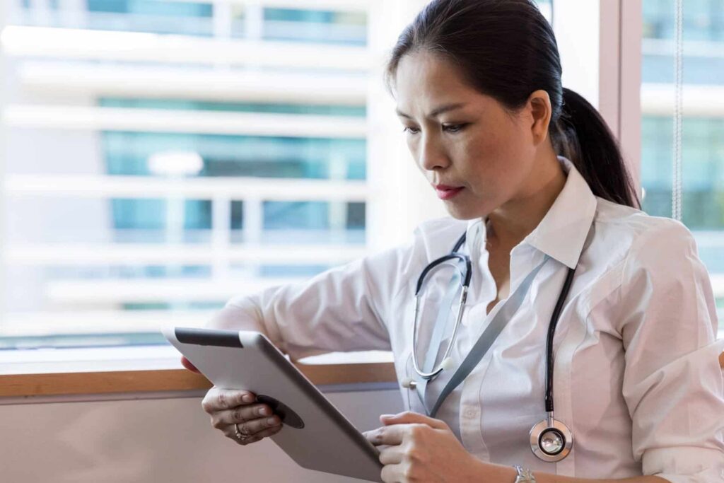 MÉDICO ONLINE