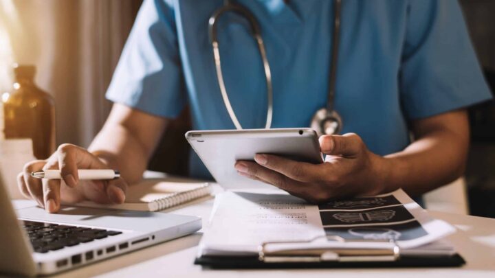 Como falar com médico online