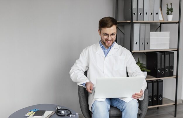Como ser atendido por um médico endocrinologista online.